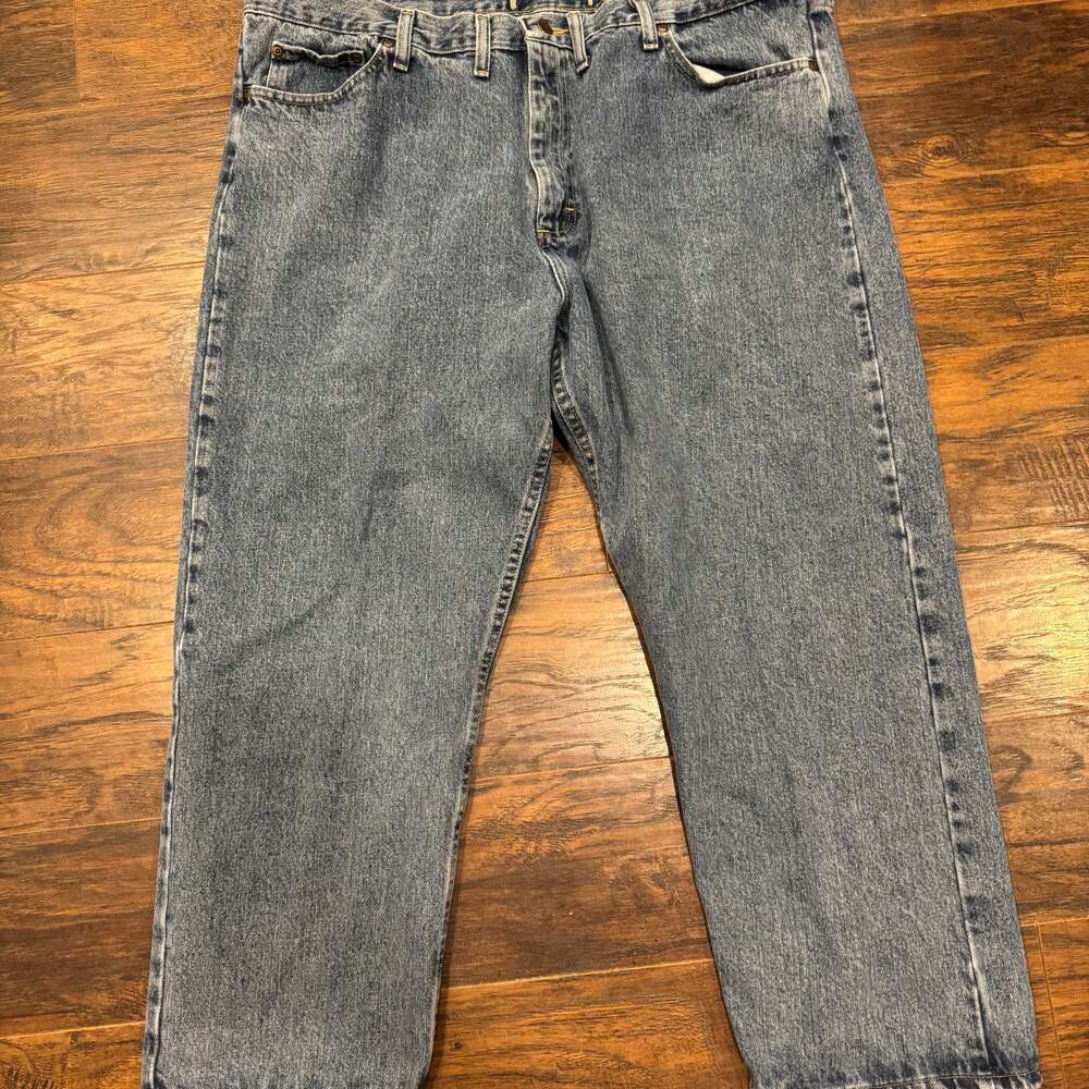 Wrangler Authentics Men's Relaxed Fit Jeans Size 44x28 Light Wash Denim